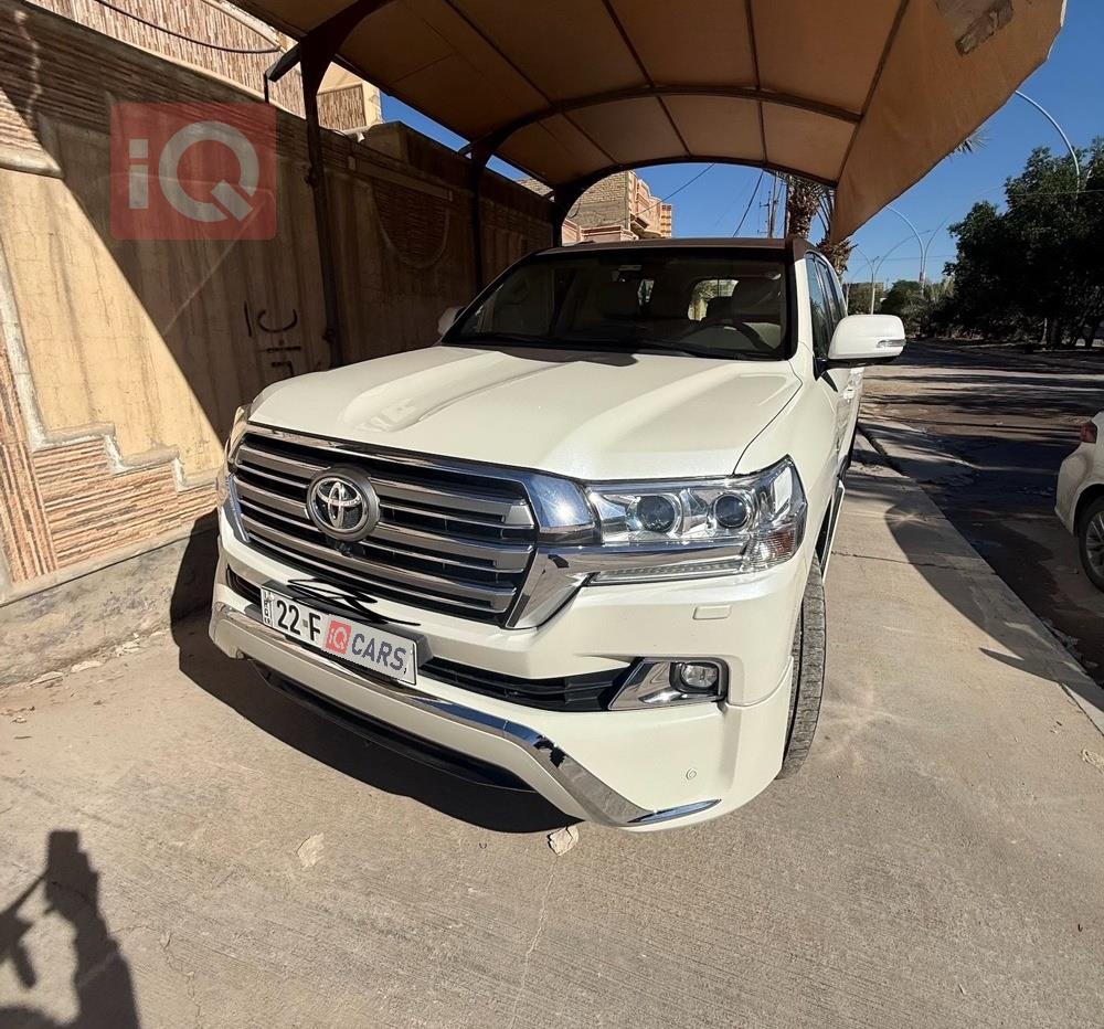 تويوتا لاندكروزر